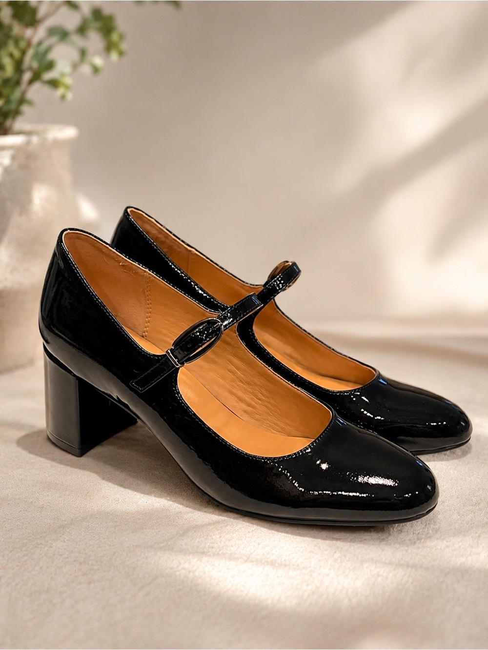 NATURALIZER Black Patent Leather Mary Jane Block Heel Pumps Size 8.5